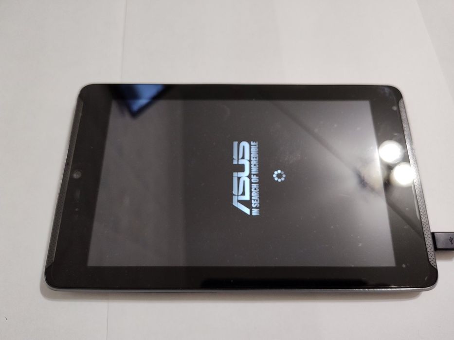Продам планшет ASUS FONEPAD 7 3G 8 GB BLACK