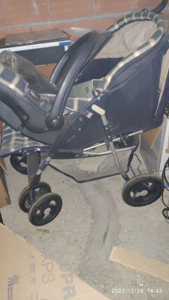 Cadeira de bebe com babycock