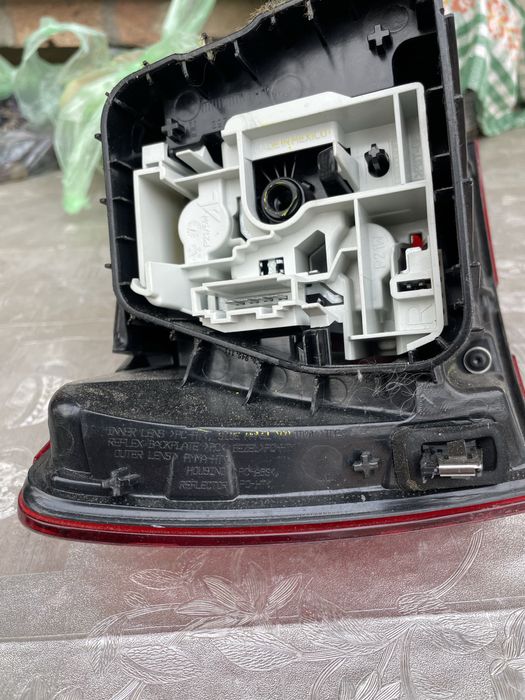 Задний правый фонарь в крыло оригинал!! Jetta 6 use 2015г