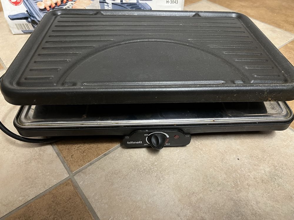 Grill elektryczny Bifinett H-3043