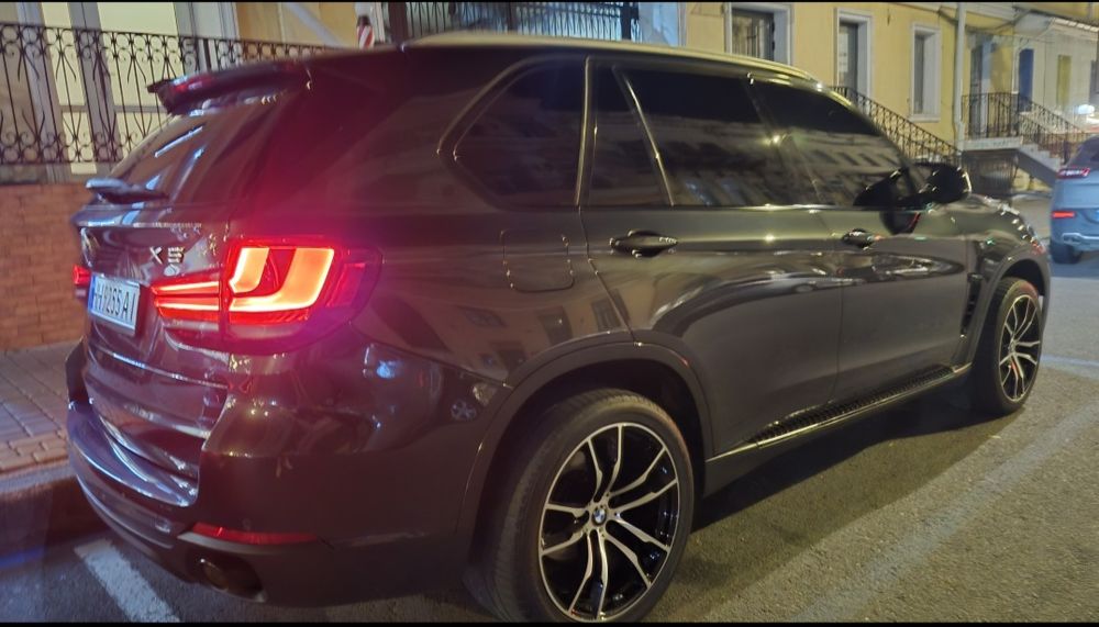 Продам комплект дисков на Бмв х5 5/120 Р20