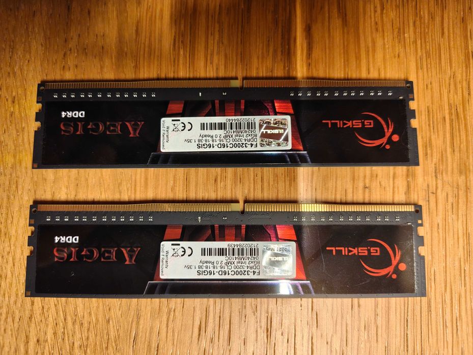 Memórias RAM Aegis 2x8Gb 3200Mhz