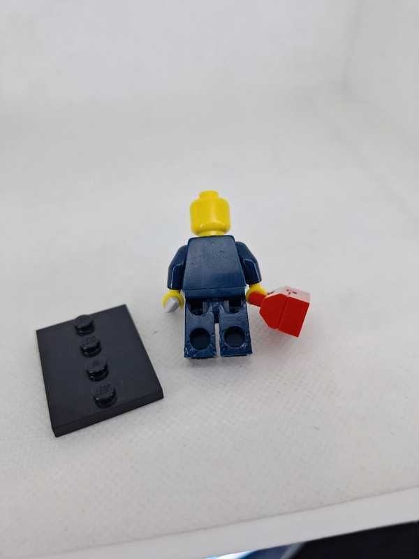Oryginalna minifigurka lego series col06-15 mechanic