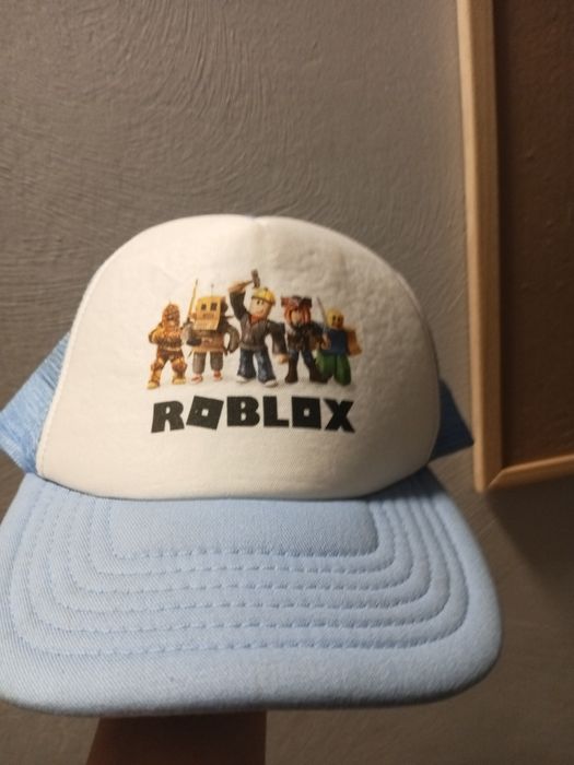 Czapka z Roblox prawie nie używana