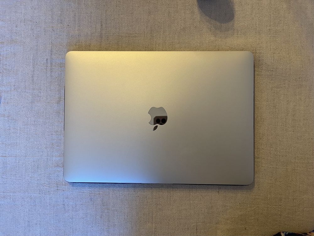 MacBook Pro | 13-inch | 2018 | 16GB | Intel Core i7