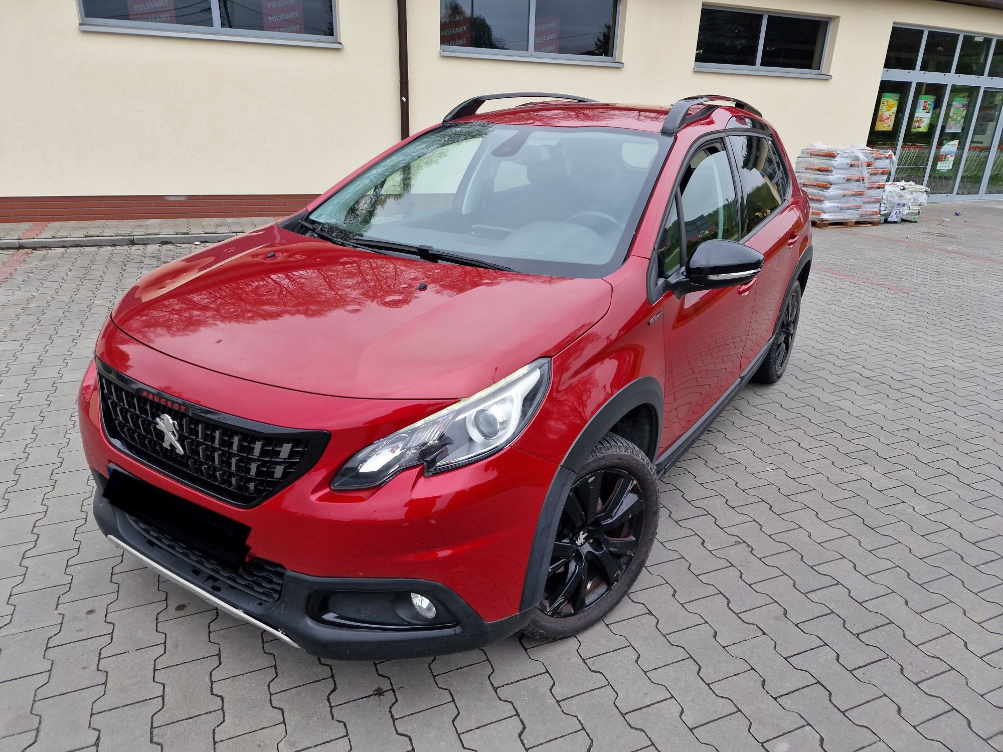 Peugeot 2008 gt po gradzie