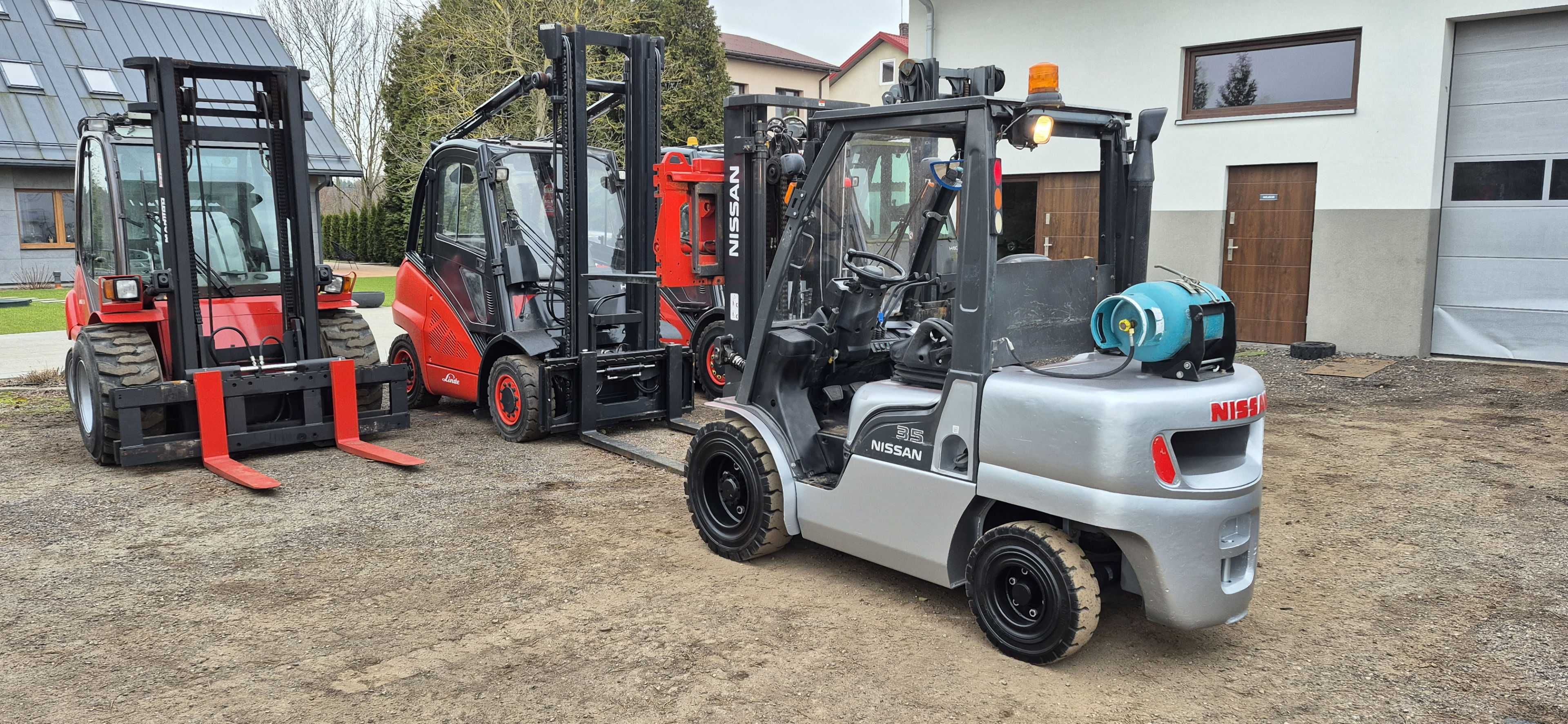 Nissan UGL35 - Udźwig 3500 kg - Pozycjoner 202/55cm. Przebieg 4435 MTH