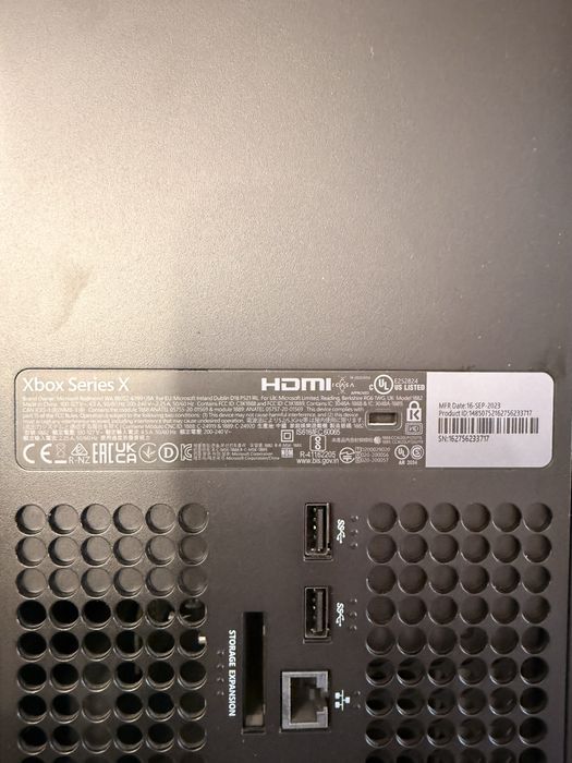 Продам Xbox Series X с диском Forza Horizon 5