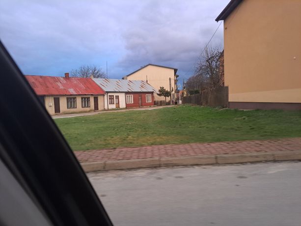 Dom z dzialka lokal Radoszyce