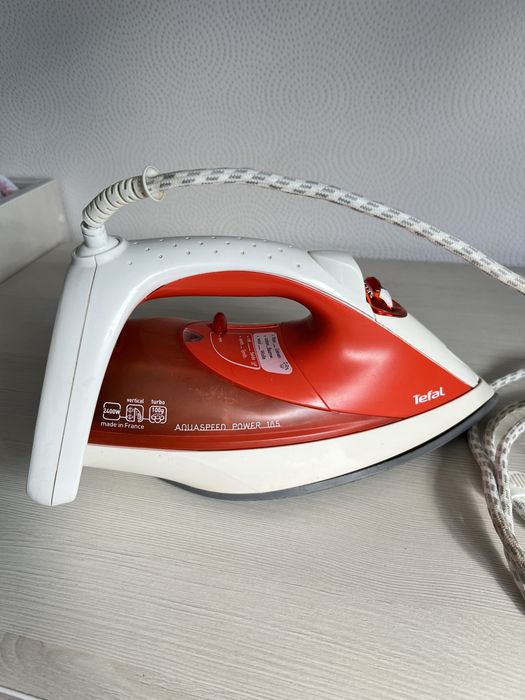 Праска Tefal (утюг)