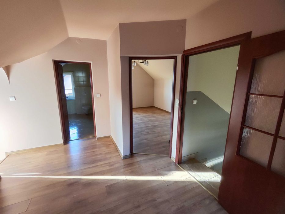 Dom z budynkiem gospodarczym w pięknej okolicy (Śląsk Cieszyński)