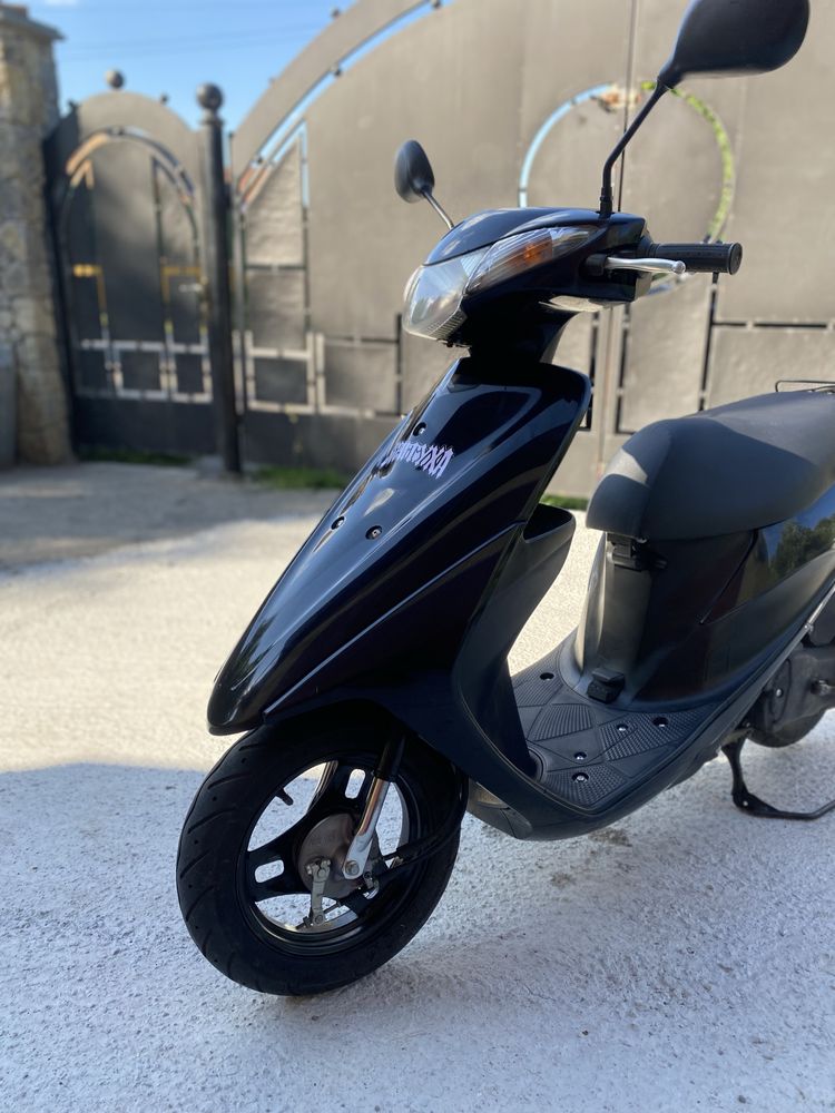 Suzuki Adress V50