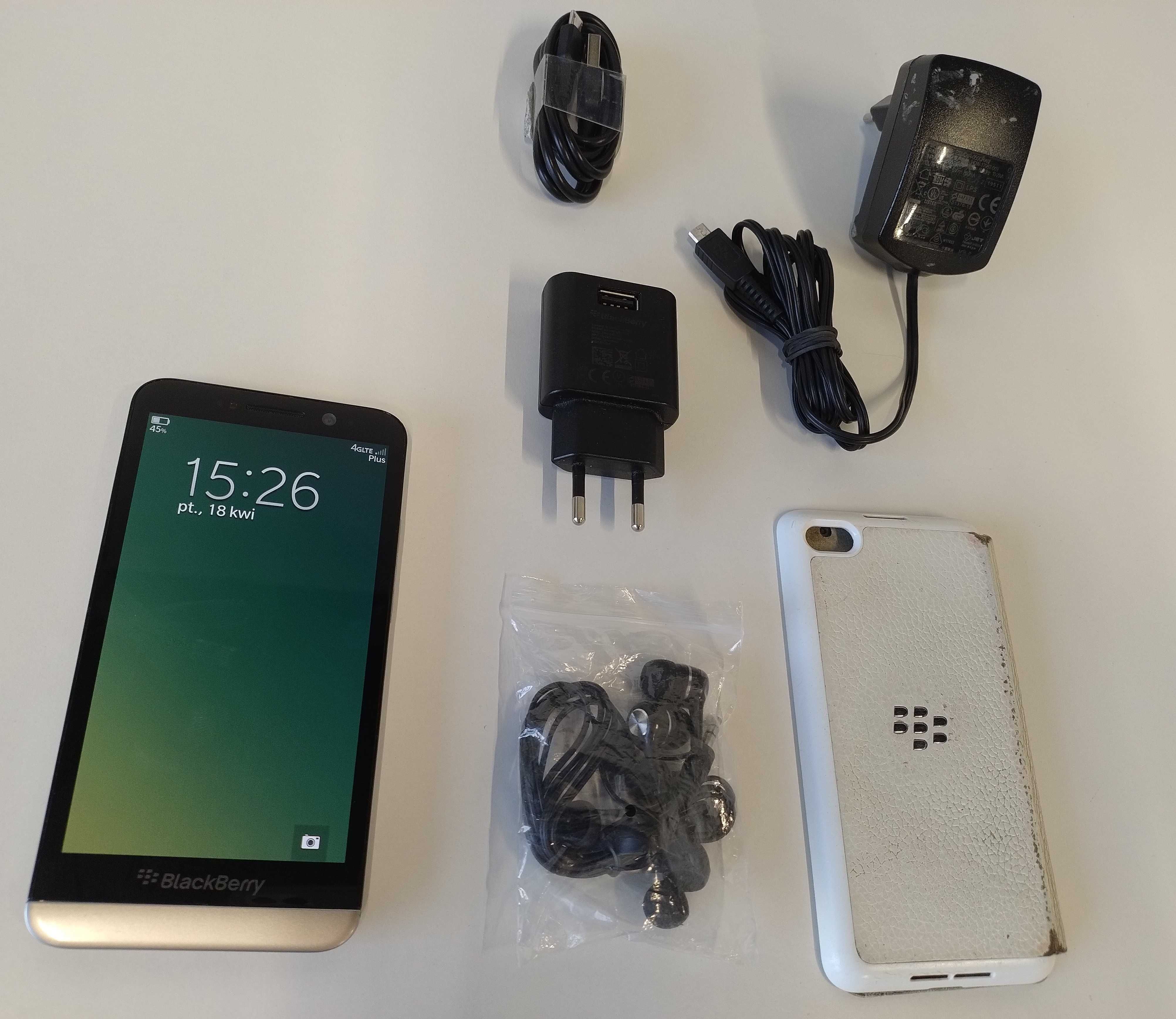 BlackBerry Z30 | Bez simlocka | Czarny | Dodatki
