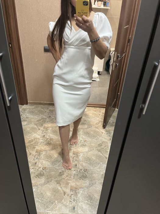 Сукня біла святкова