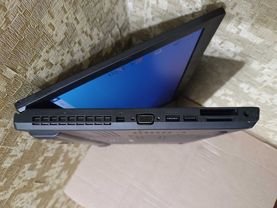 Ноутбук 15.6" Lenovo ThinkPad T540p /Core i3-4000M /8 GB DDR3 / 500 Gb