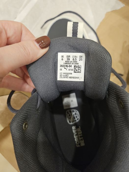 Продам нові Puma Mayra 39 р