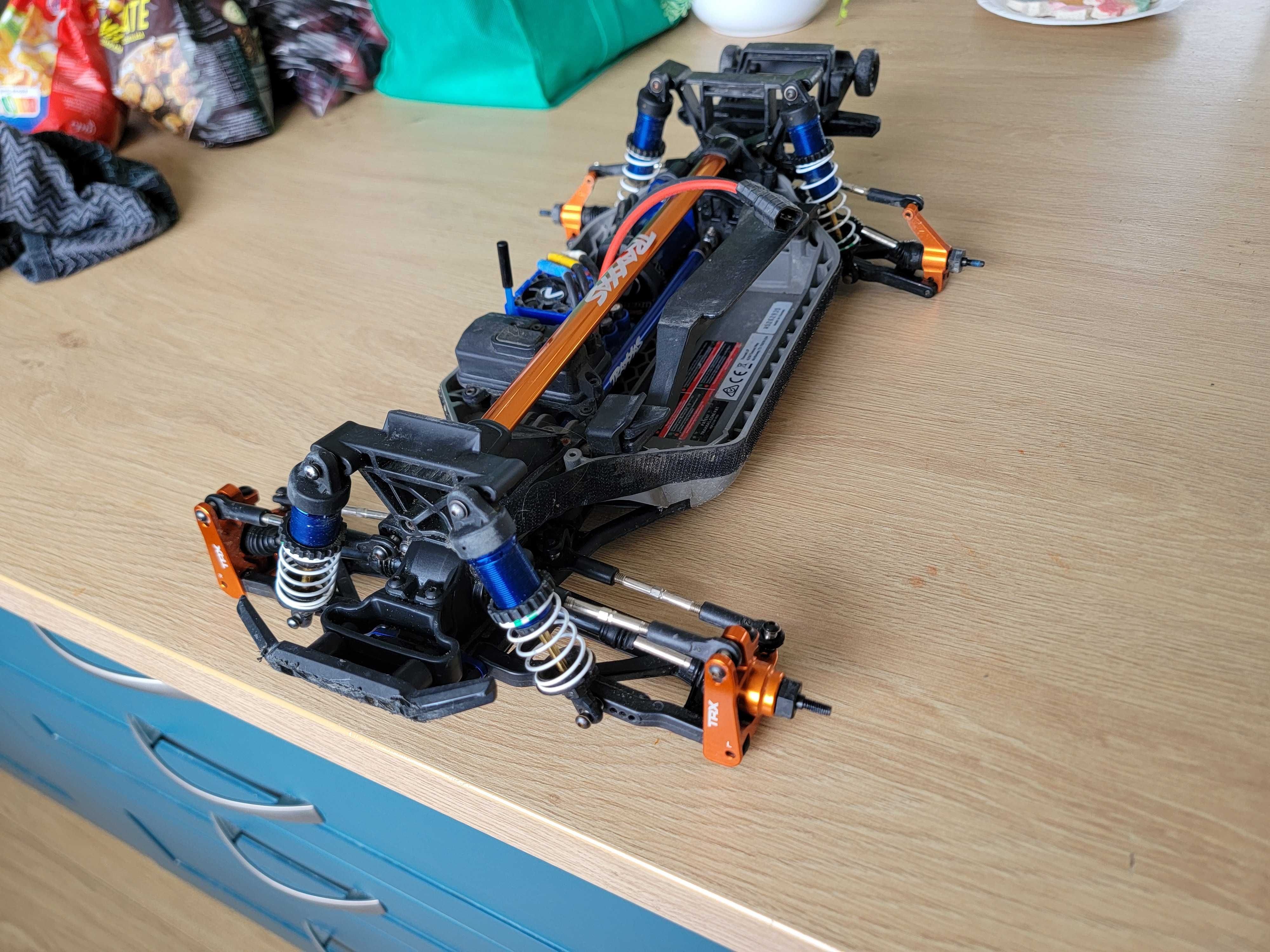 Traxxas  rustler Traxxas monster slash 4x4