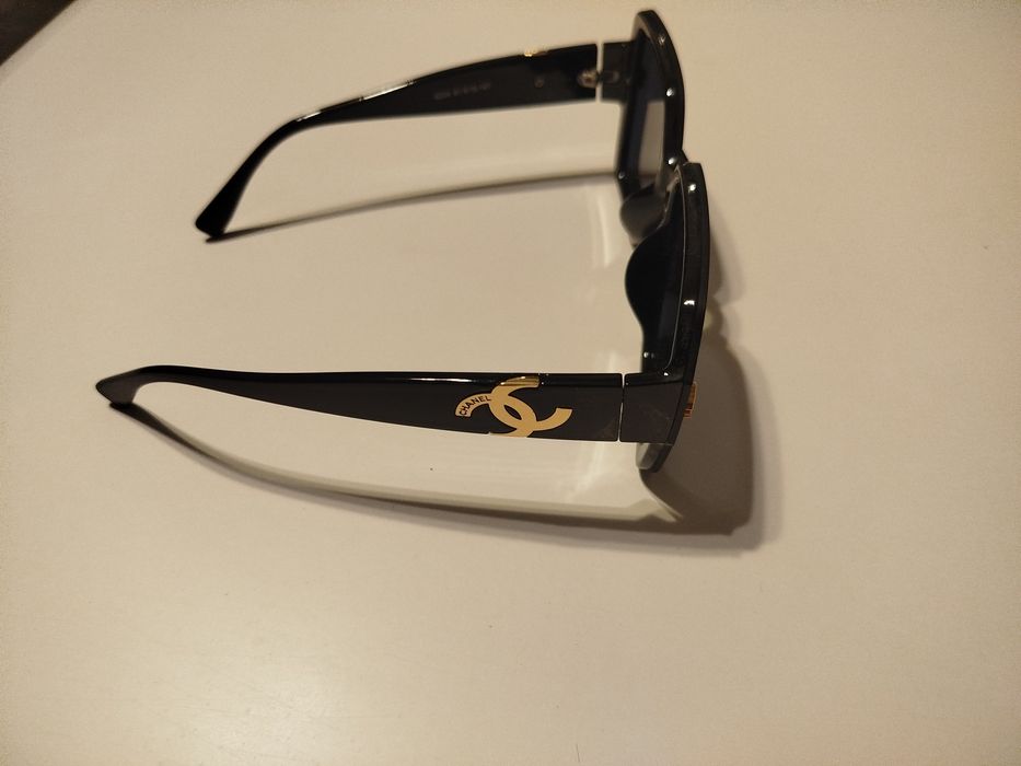 Okulary przeciwsłoneczne Chanel