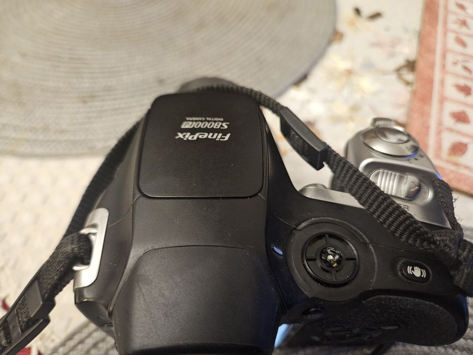 Aparat Fujifilm S8000fd.
Bardzo