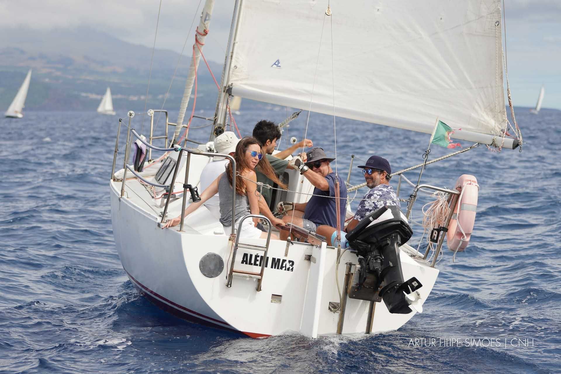 Barco. Veleiro com 7.70