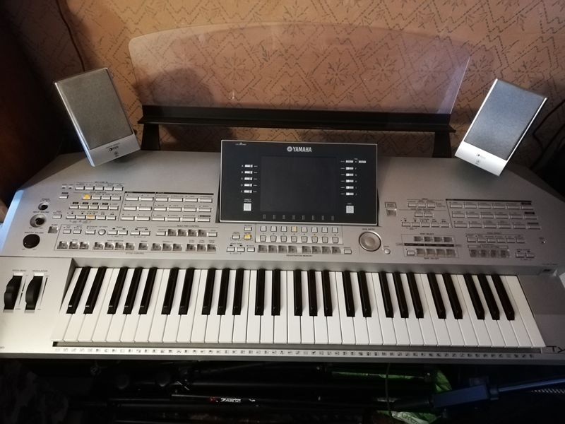 Yamaha Korg Roland i inne...napraw
