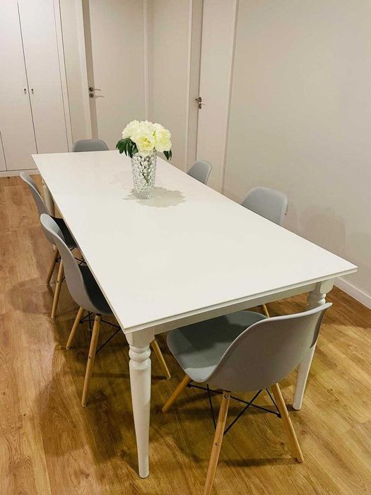 Mesa de Jantar Extensível IKEA ROSENTORP + 7 Cadeiras Modernas