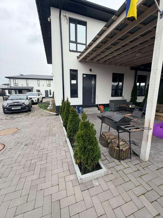 Здам в оренду Таунхаус в жк АУРА Villige