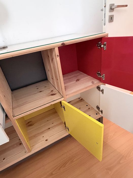 Aparador ou Cómoda com portas e gavetas para arrumação IKEA