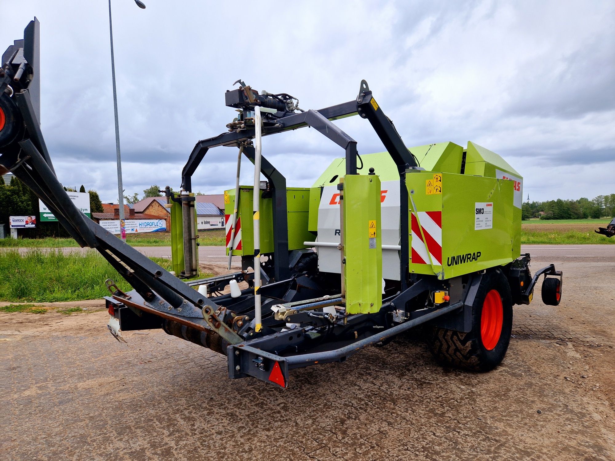 Claas Rollant 375 uniwrap prasoowijarka bardzo dobry stan  krone Brutt