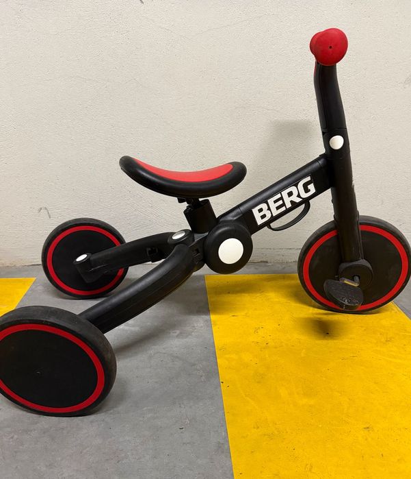 Triciclo Dobrável  3 em 1 - Vermelho BERG