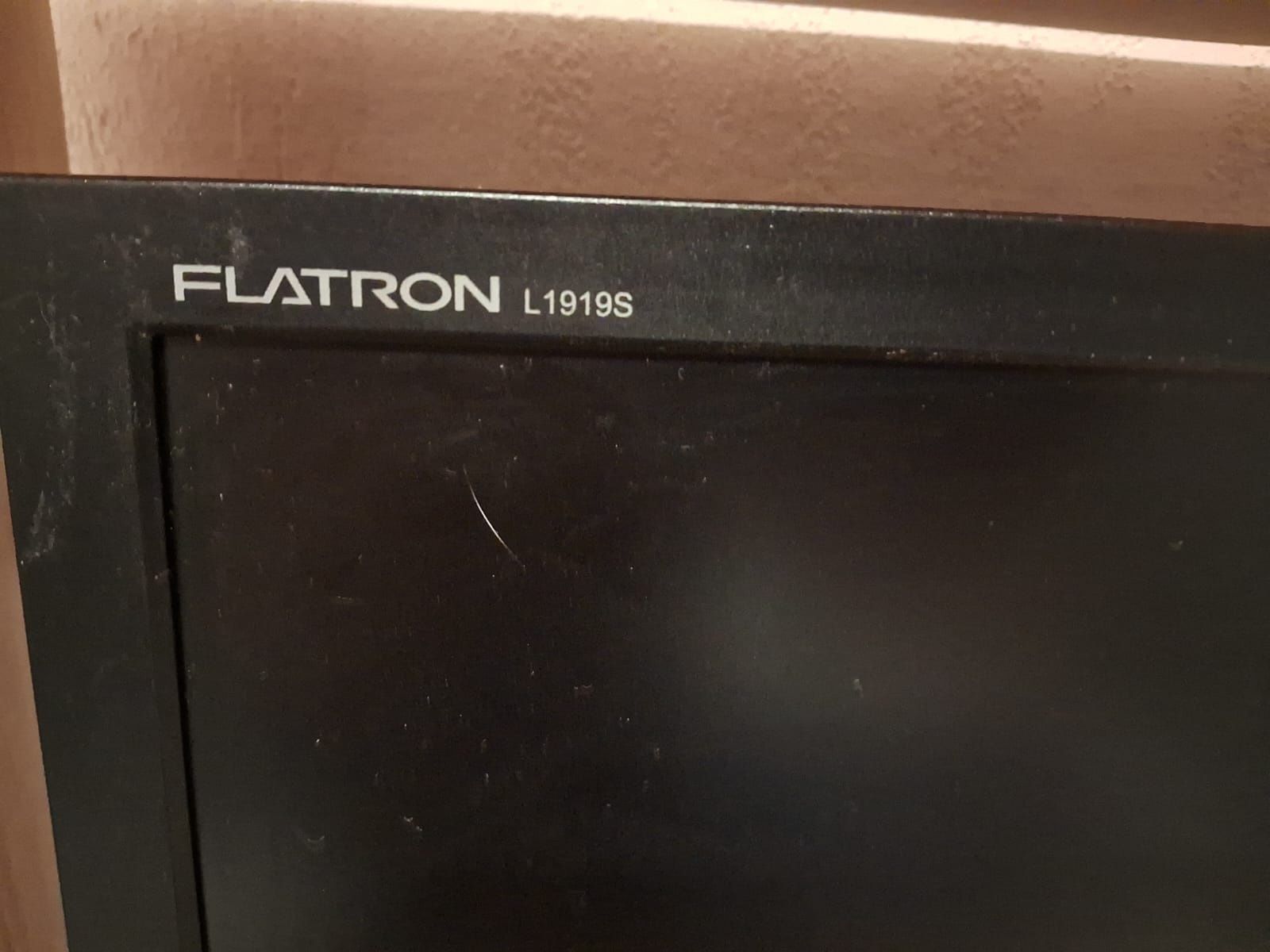 Монітор LG Flatron L1919S