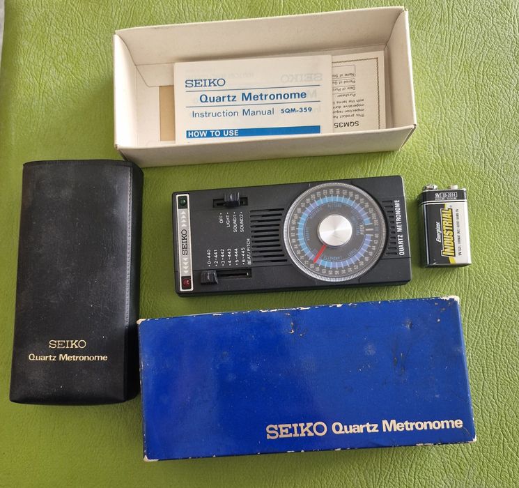 Metrónomo de Quartzo Seiko SQM-359
