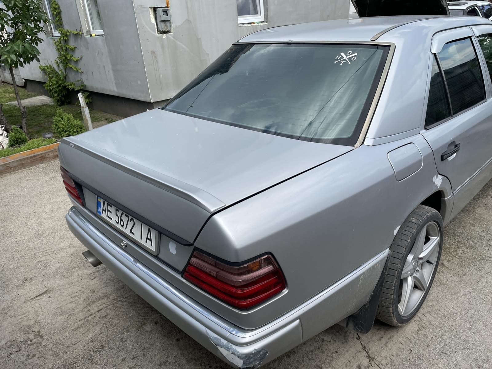 Продам E 124 W230