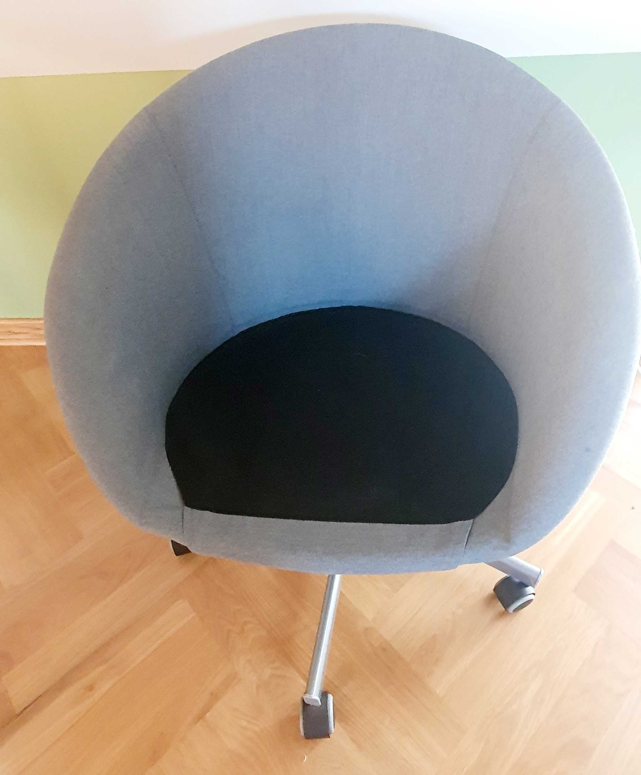 IKEA SKRUVSTA Krzesło do biurka Vissle szary 302.800.04