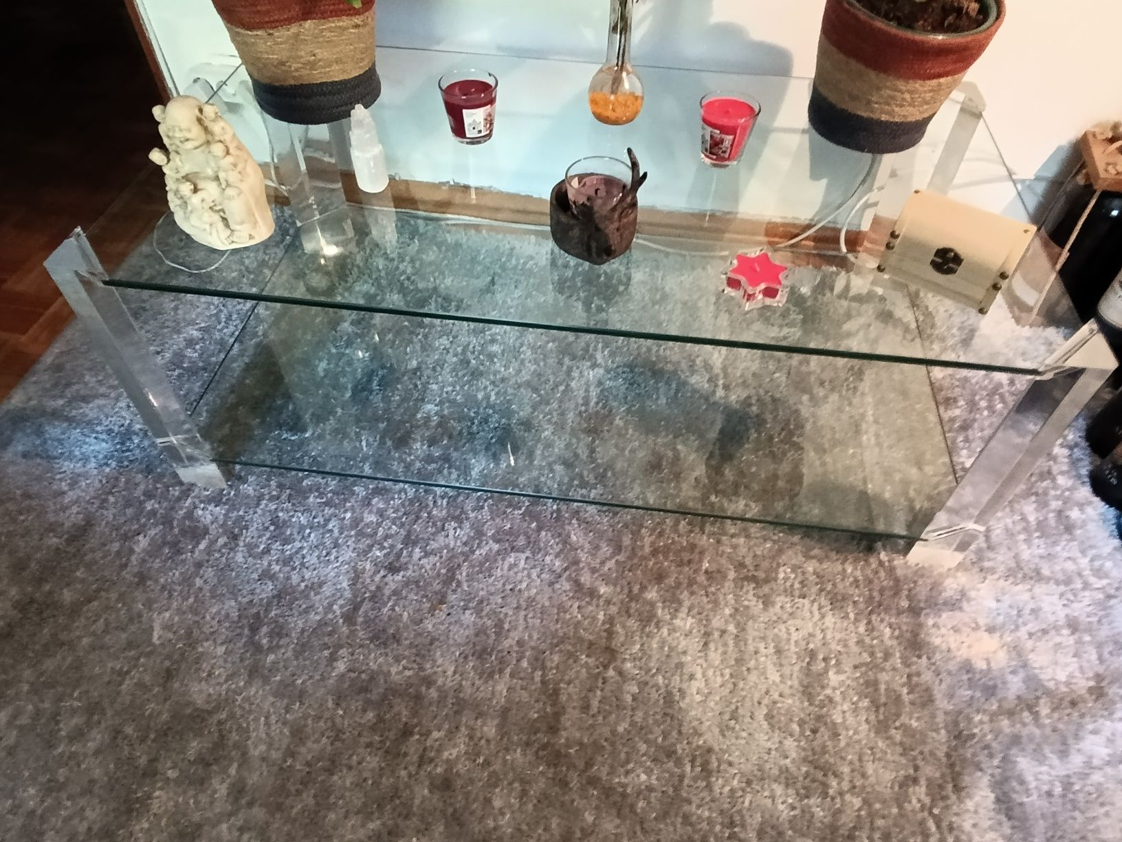 mesa de centro tampo duplo em vidro cristal com 1,10 kargurax,0,40 alt