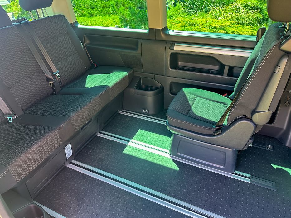 Wynajem 7 miejscowy VW Multivan