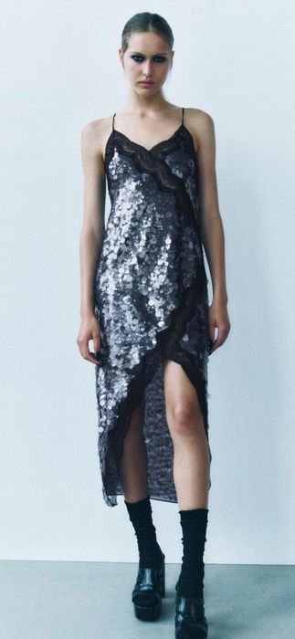 Nowa sukienka Zara z cekinami wieczorowa