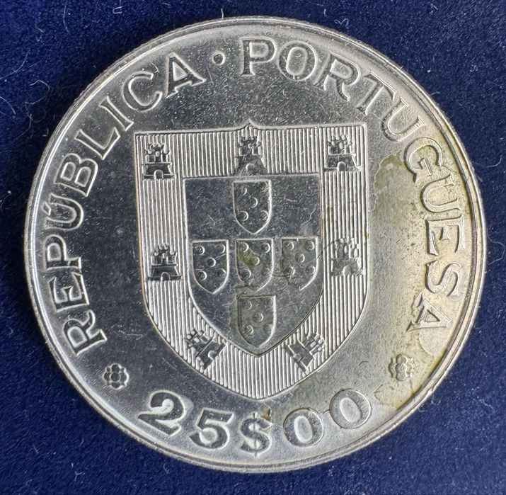 moeda comemorativa 25 escudos 1981