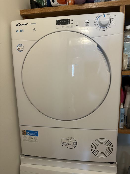 Secadora de roupas Candy 8kg bomba de calor