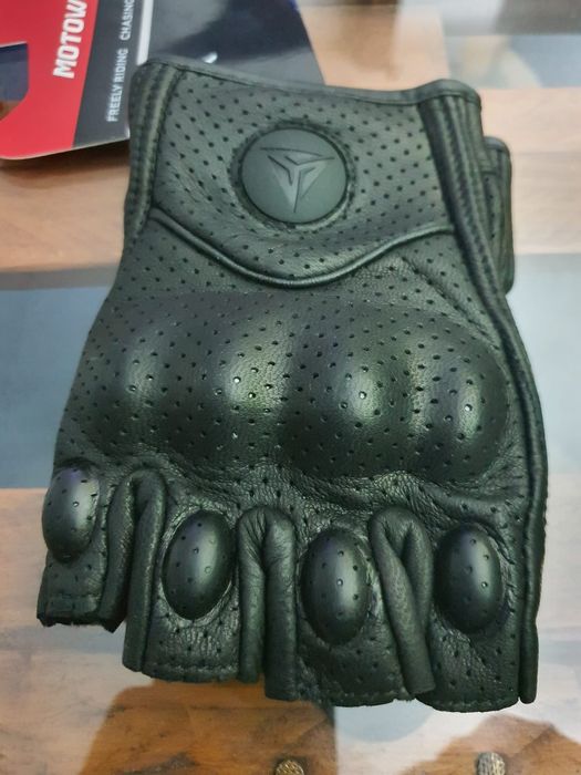 Luvas em pele para mota