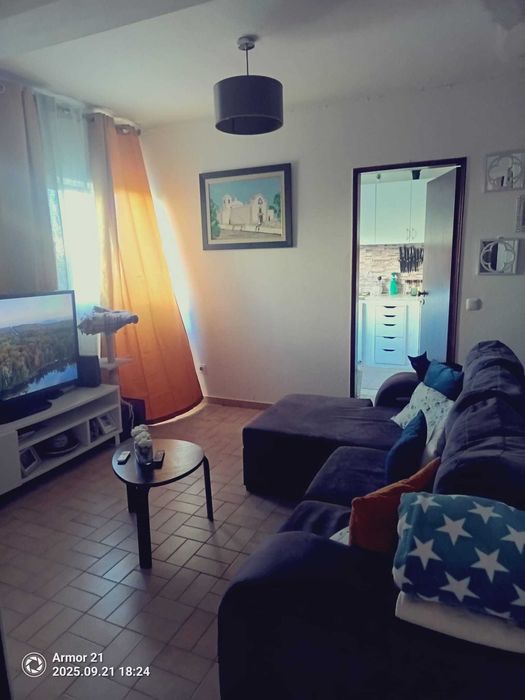 Alugo apartamento T2 +1 no centro de Loule