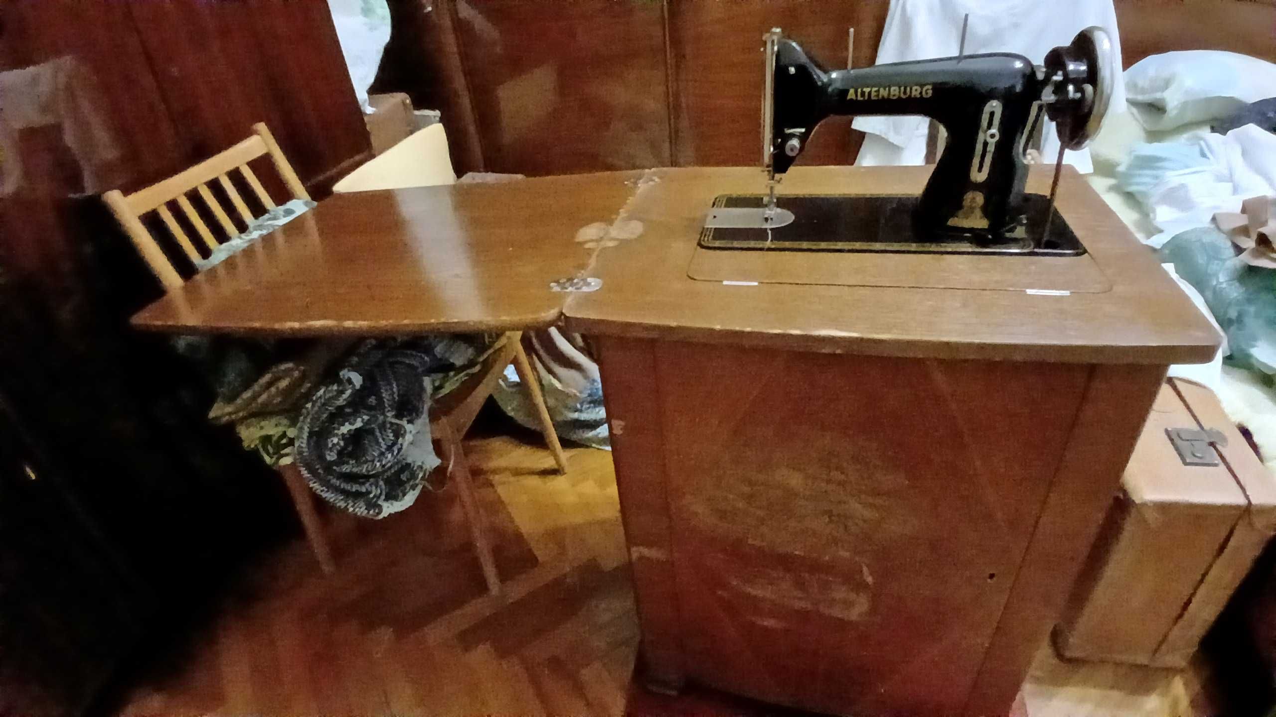 Швейна машинка Altenburg самовивіз м. Київ вул. Басейна