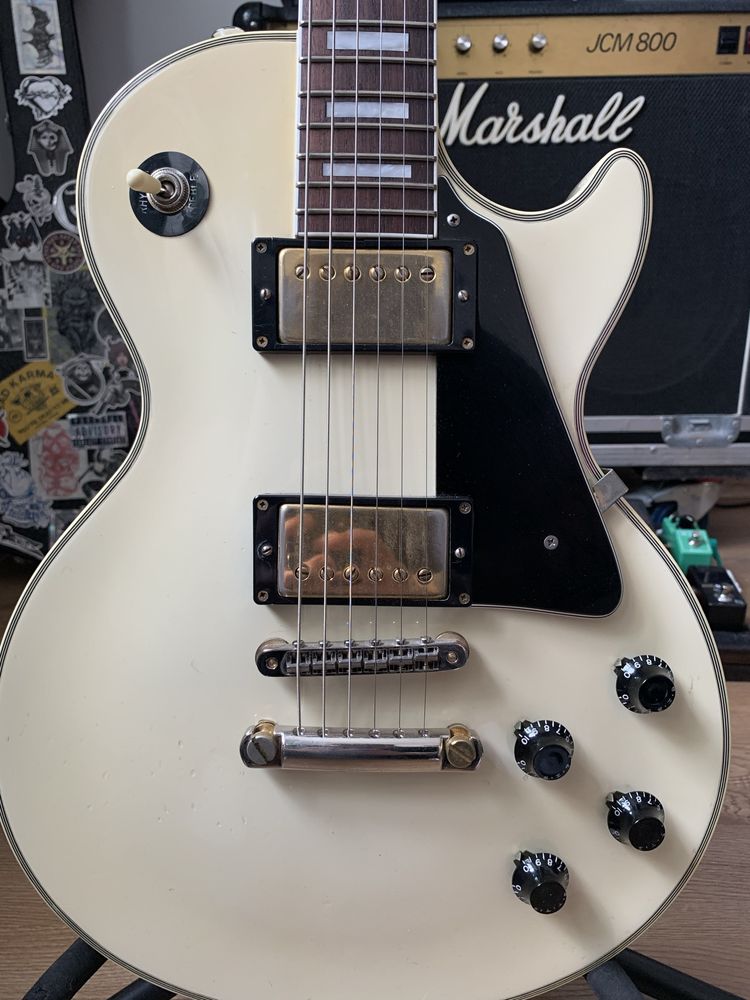 Burny Les Paul Custom Vintage White + case Gator