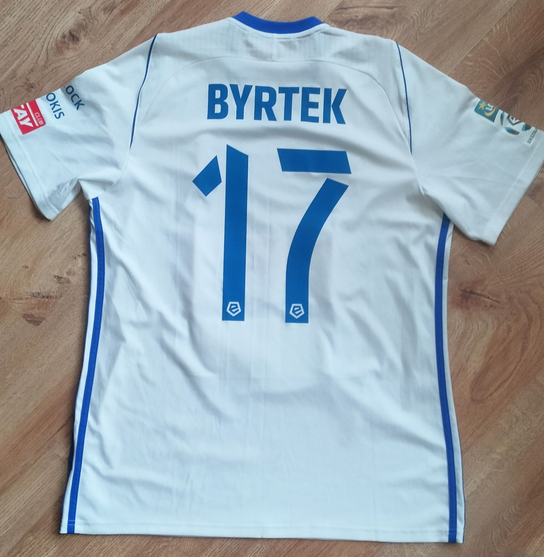 Koszulka meczowa Wisła Płock Byrtek z autografami całej drużyny 2017