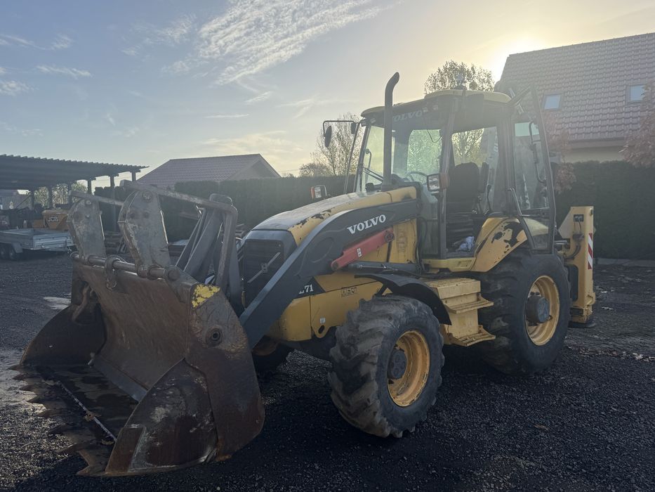 Volvo BL71 koparko ładowarka