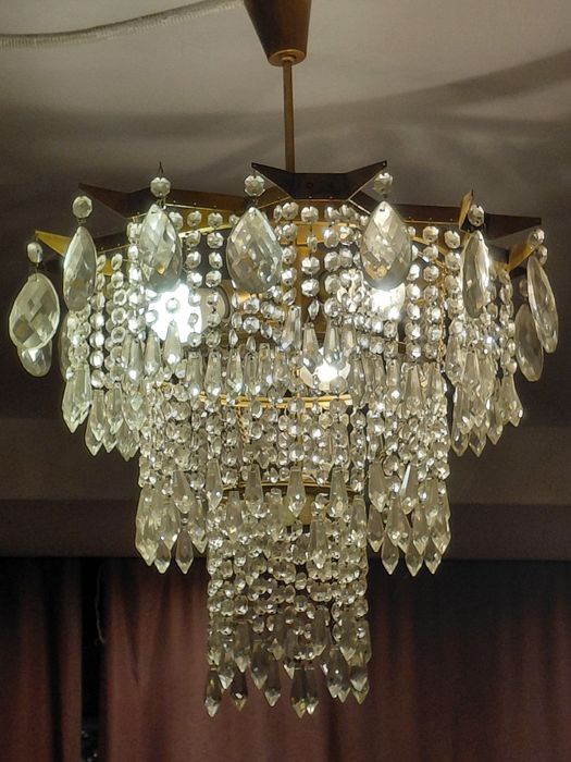 Люстра  хрустальная