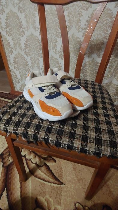 Спортивне взуття,бутци,кеди,футзалу,кросівки.Дитячі.