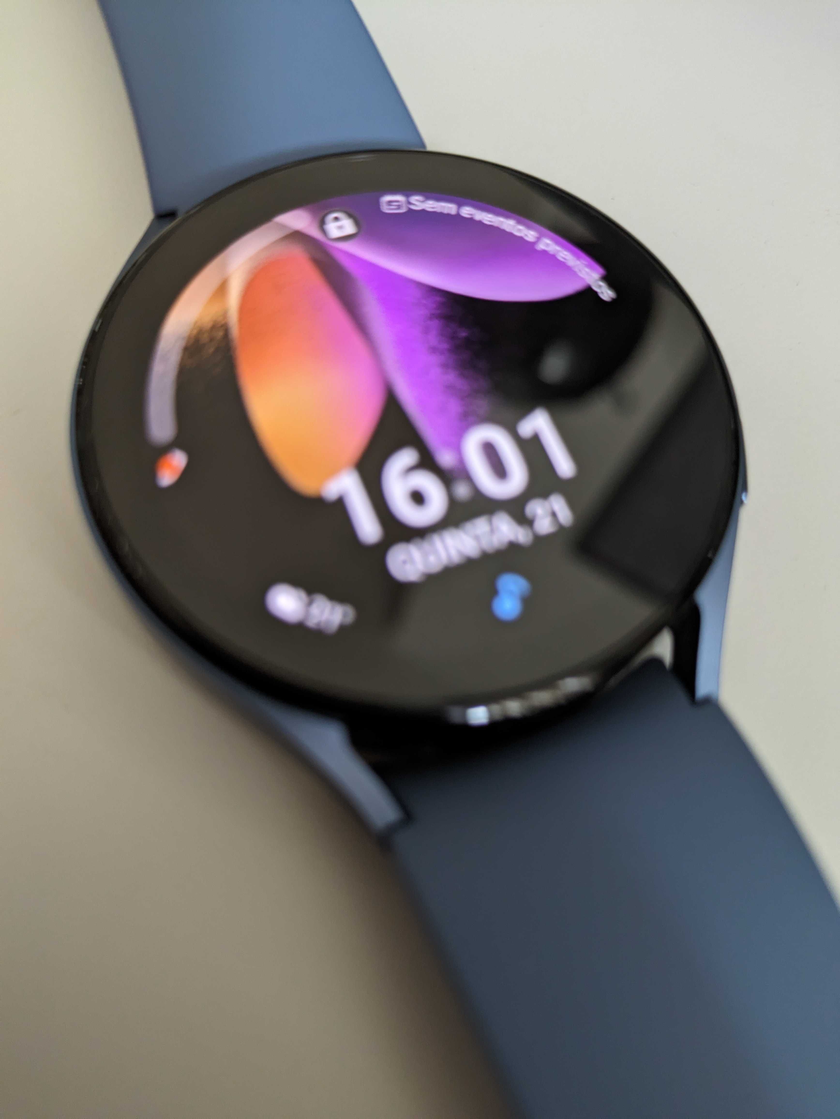 Samsung Galaxy watch 5 44mm, LTE, 08/23 com fatura