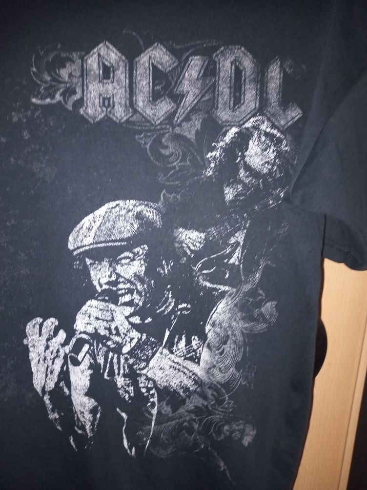 Kultowa koszulka t Shirt  AC/DC