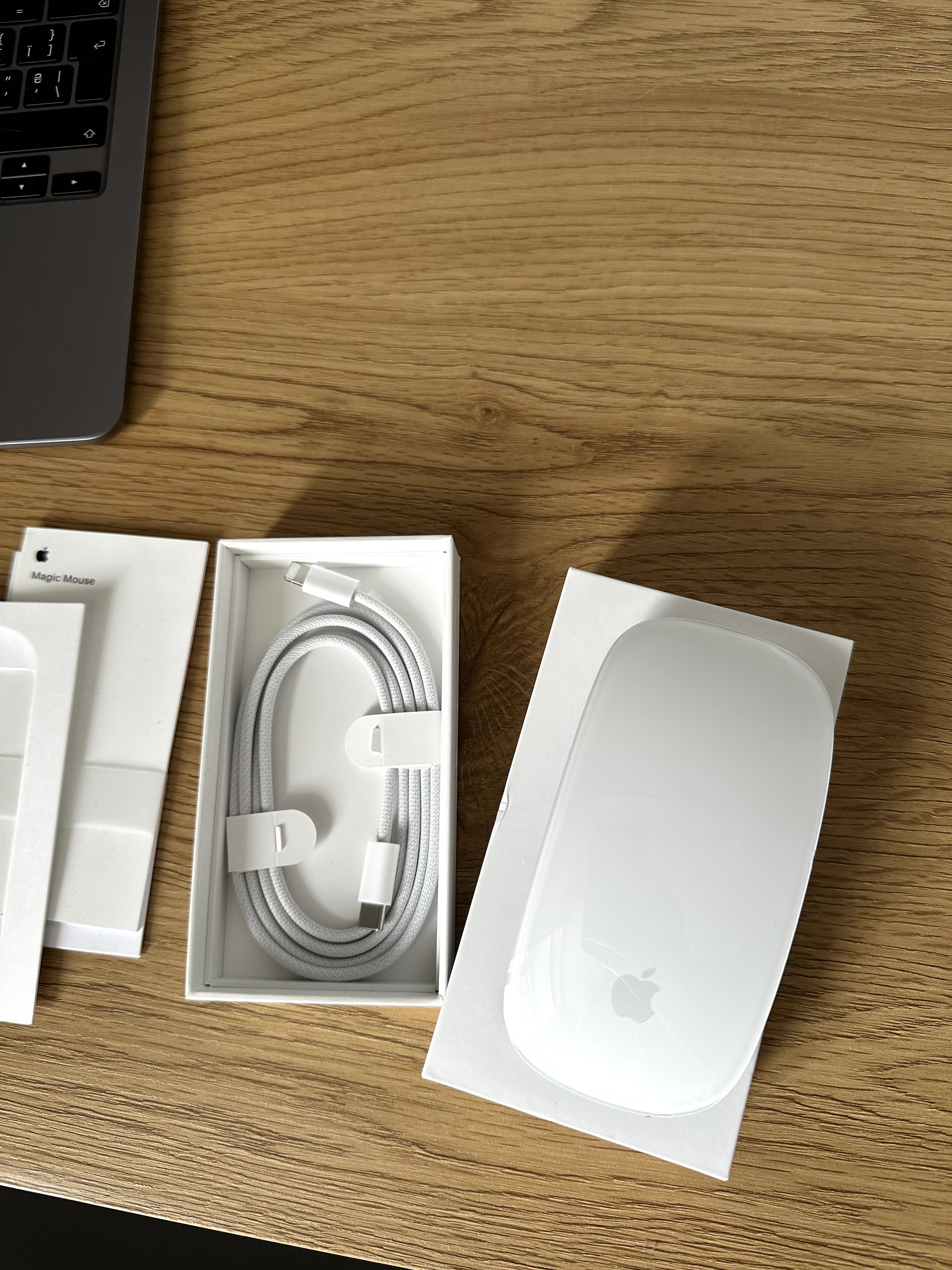 Оригінальна мишка Apple